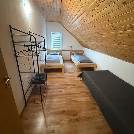 Ve Vinném Sklepě Appartement